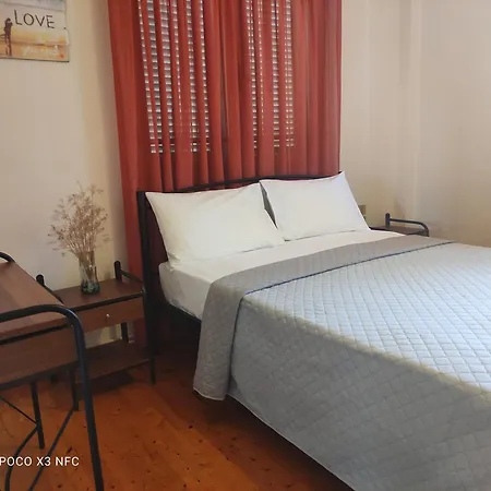 Apartament Manousos *